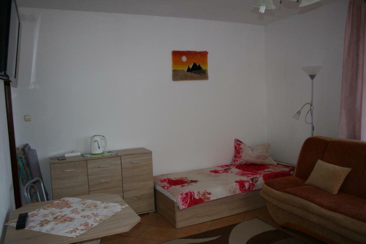 Appartement Dom Jana à Niechorze Extérieur photo
